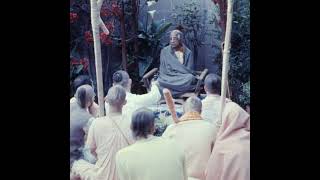 Just see how a Vaishnava is humble and meek. 1971 [Feb 22]