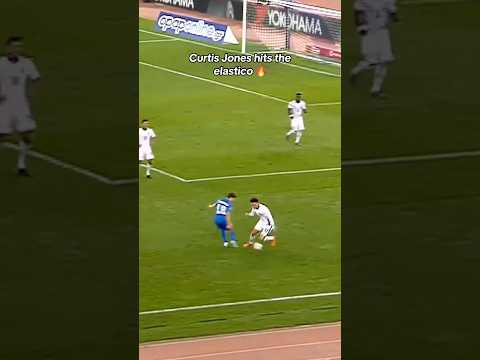 Curtis Jones hits