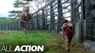 Spinosaurus Eats the Satellite Phone | Jurassic Park 3 | All Action Resimi