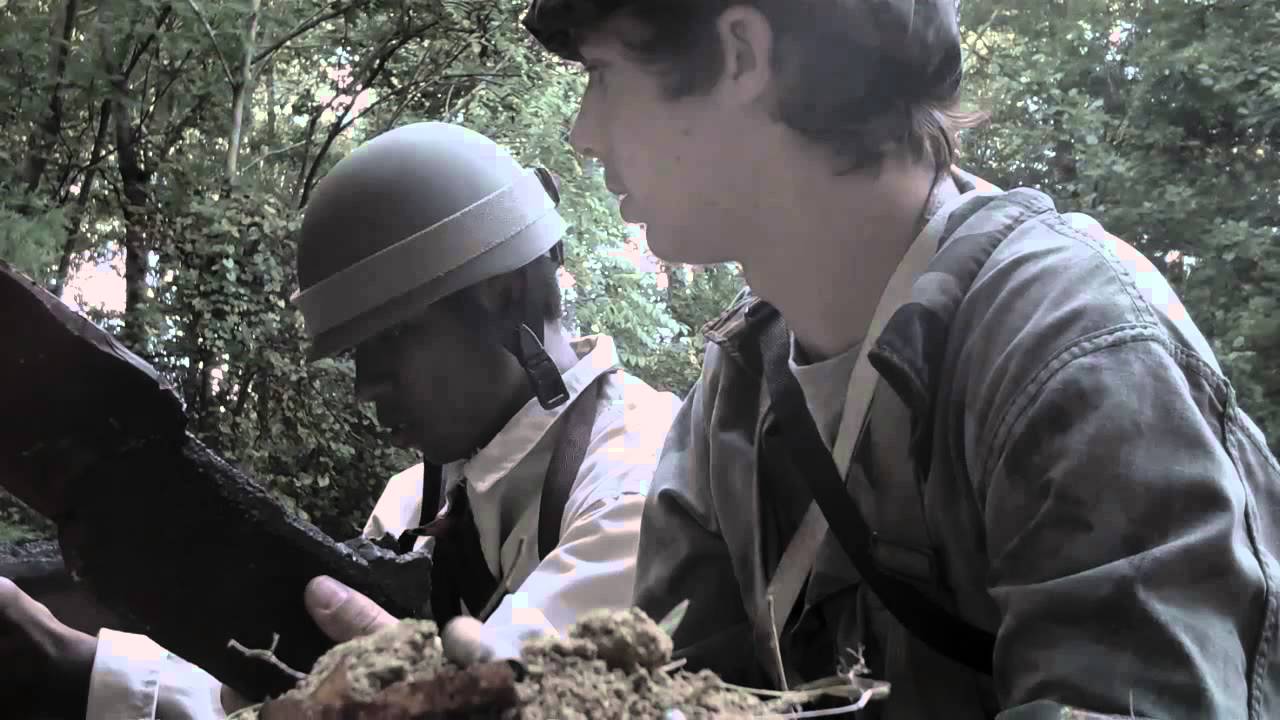 "red squad" OFFICIAL TRAILOR-(2013)