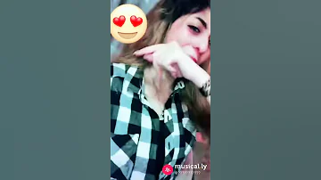 بنت عراقية تخبل بحبك موت يا محمد ما تنسو الاشتراك 