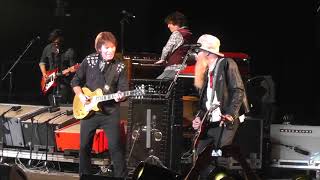 Holy Grail - John Fogerty w/ Billy Gibbons of ZZ Top - May 2018 chords