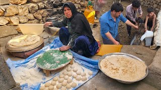 Nomadic life in Zagros 🏔️ | Baking bread by a nomadic woman 🍞 and taking care of goats 🐐🔥 screenshot 2