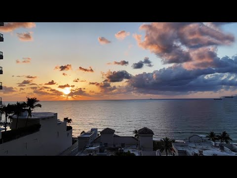 Beautiful Sunrise Timelapse over Fort Lauderdale Skies || WooGlobe