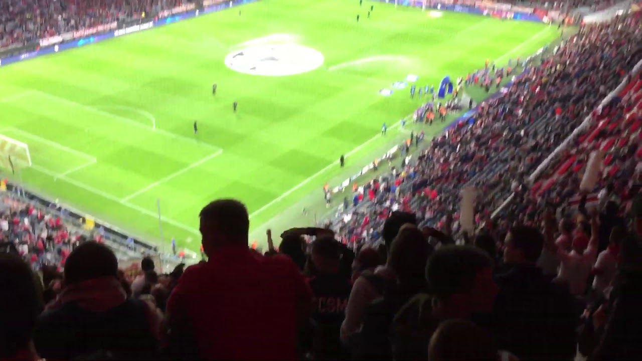 Delije U Minhenu Uefa Mafia Pred Sam Pocetak Na Alianz Areni 18 9