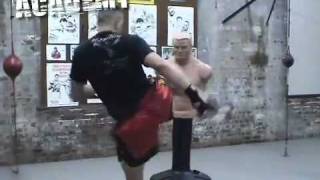 Muay Thai - High Kick