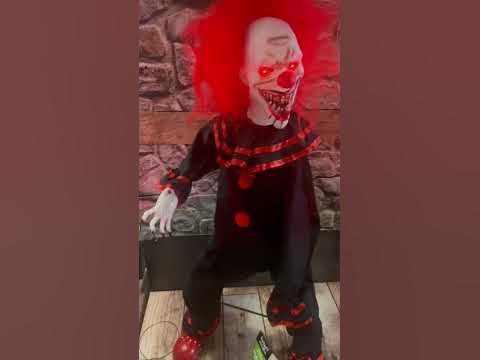 Spirit Halloween part 2 - YouTube