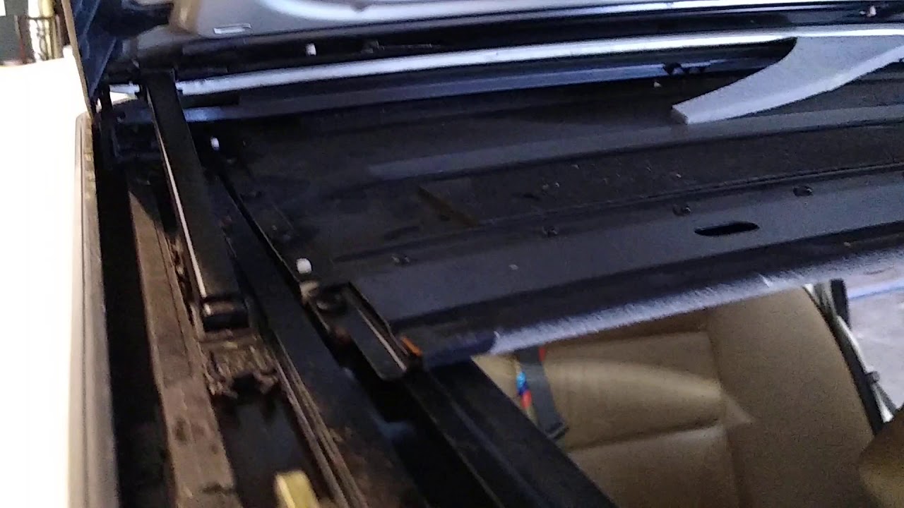 Headliner BMW Remove metal sunroof - YouTube
