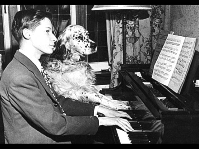 Beethoven - Sonate pour piano n°12 : 2è mvt : Glenn Gould