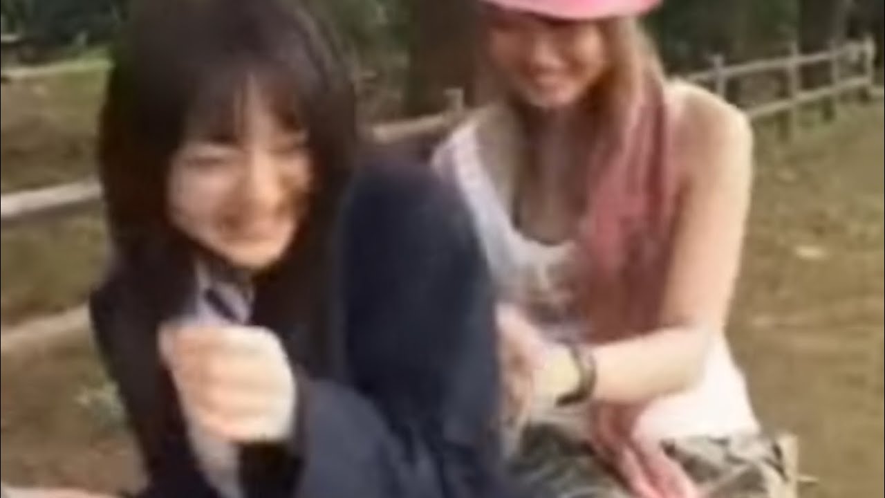 【激レアくすぐり動画】JK時代の花澤香菜と美人ギャルのくすぐり合い！　#くすぐり　#花澤香菜 #声優 #jk