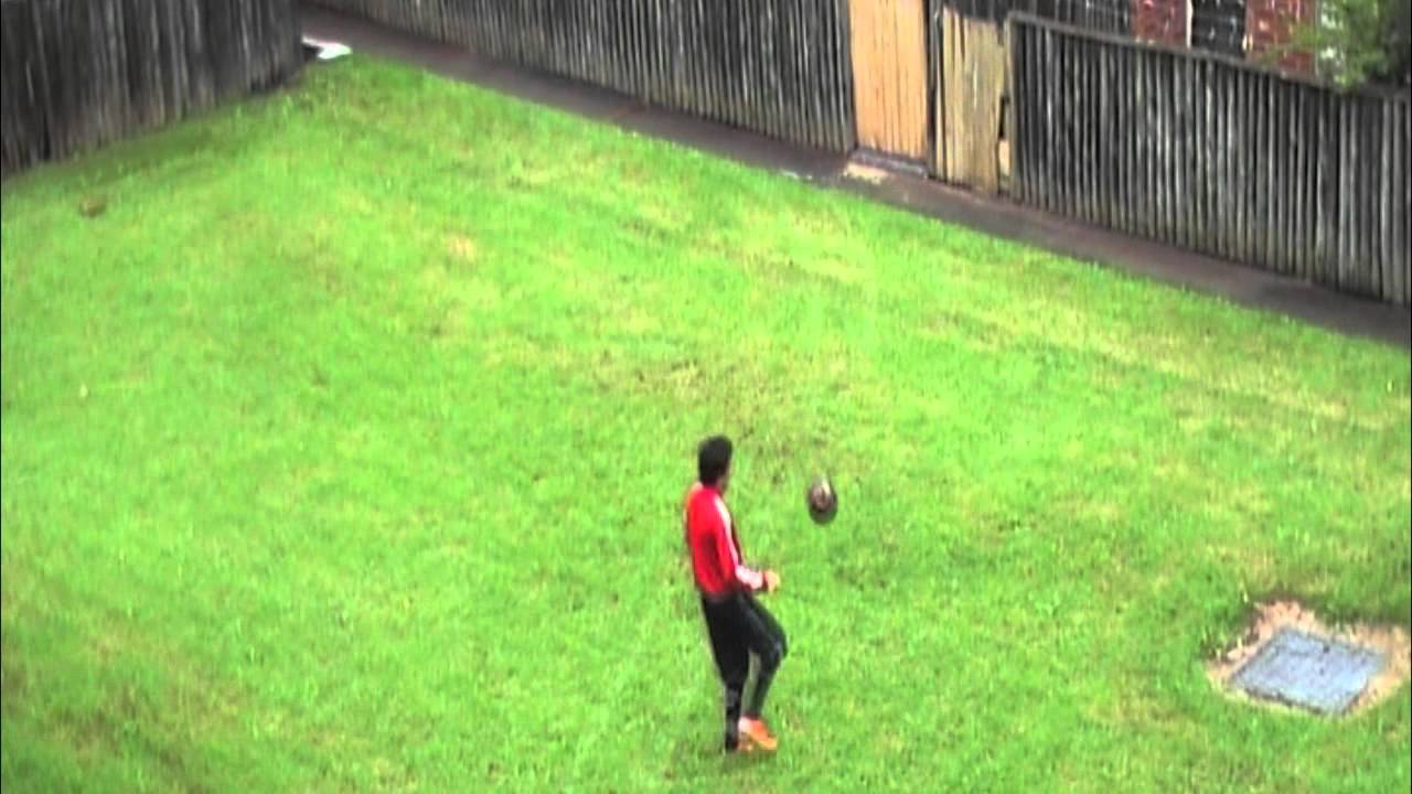 How to improve ball control // ProX Football Tutorial