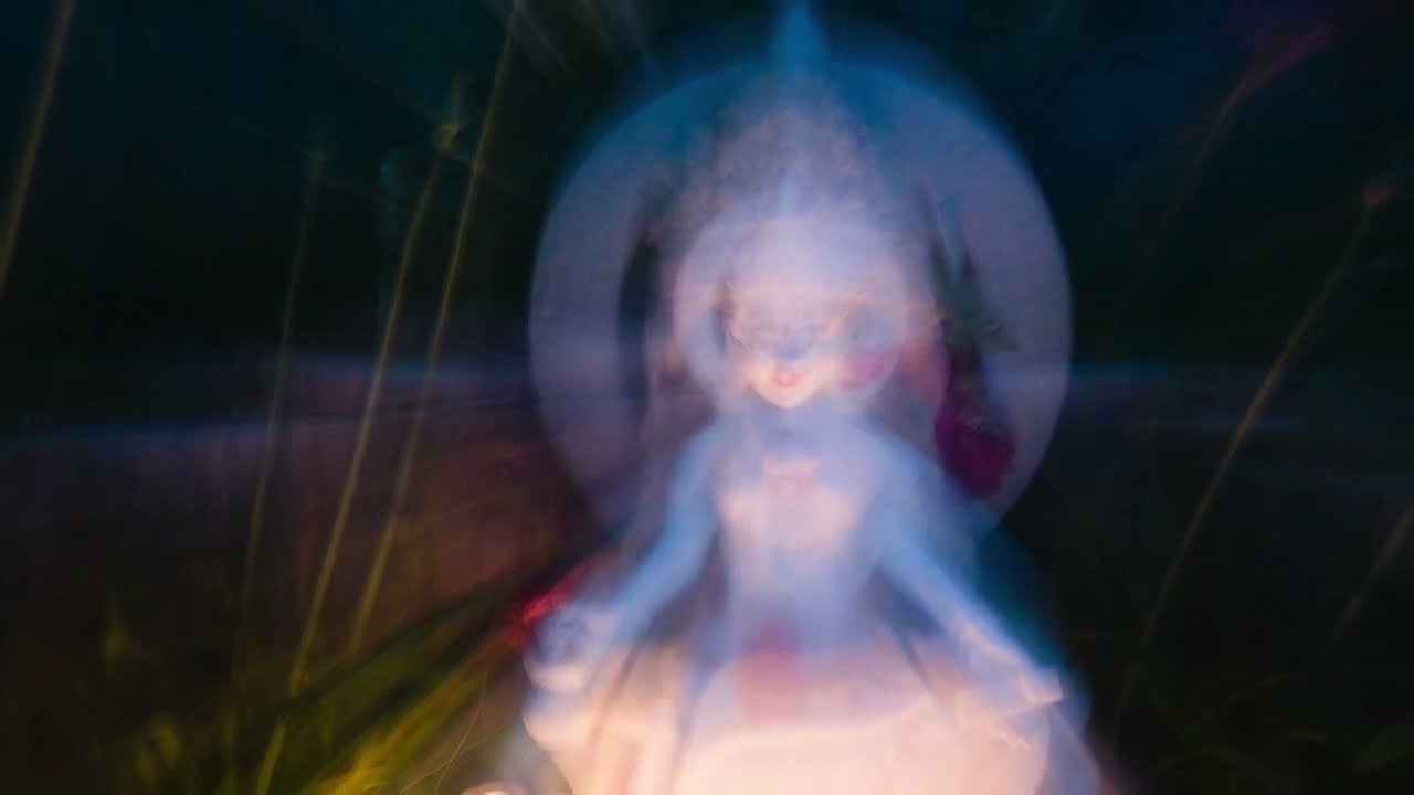 Jagadamba Shloka (Tribute to our sisters of Iran) - Deva Premal - YouTube