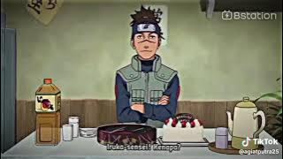 ketika iruka memberikan kue pada naruto