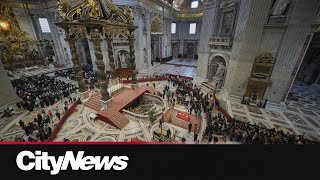 Thousands continue to pay respects to Pope Francis