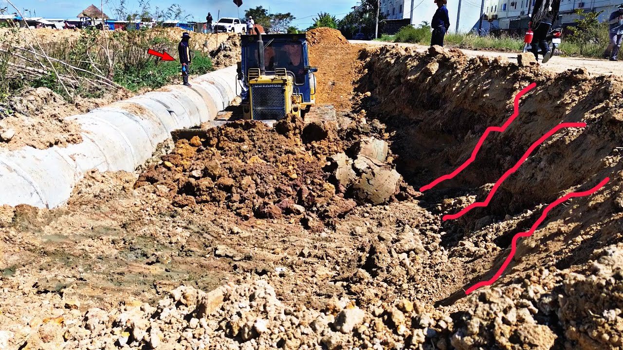 Incredible !! Skill Bulldozer KOMATSU D41p Filling Land Delete Canal Sewer Fast,25ton Dump Trucks.