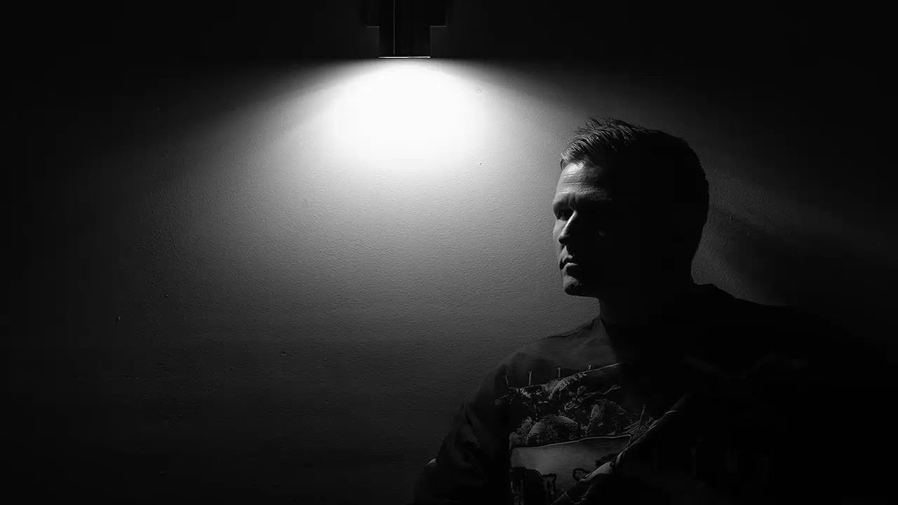 Kaskade, Digital Youth - Meaning Of Love bekijken op YouTube