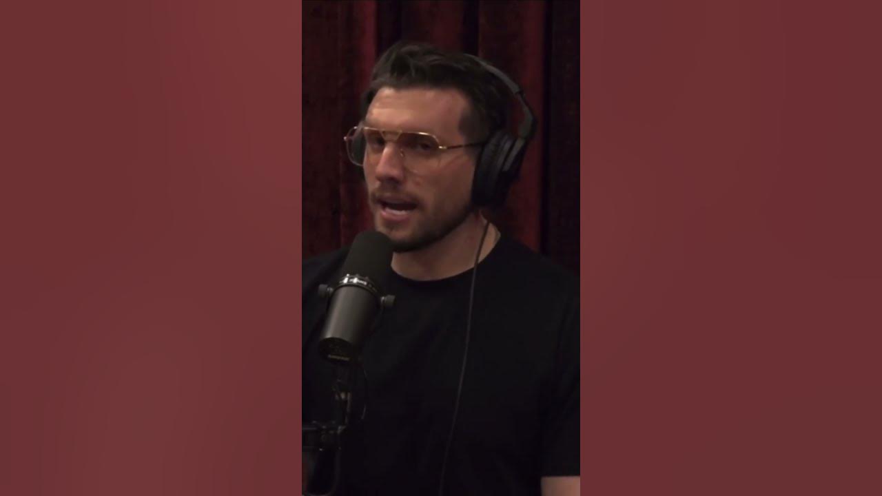 Chrissy D on the JRE Thinking He was Gay😂😂