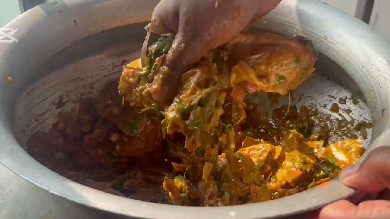 খুবই কম উপকরণে মজাদার চিকেন কাচ্চি #subscribe #kacchibiriyani #recipe #support #share #trending 