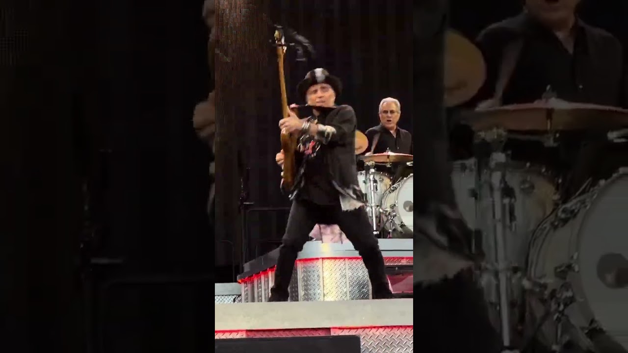 Watch Bruce Springsteen - Nils Lofgren Guitar Solo - Because The Night - Zurich June 2023 on YouTube Watch Bruce Springsteen - Nils Lofgren Guitar Solo - Because The Night - Zurich June 2023 on YouTube