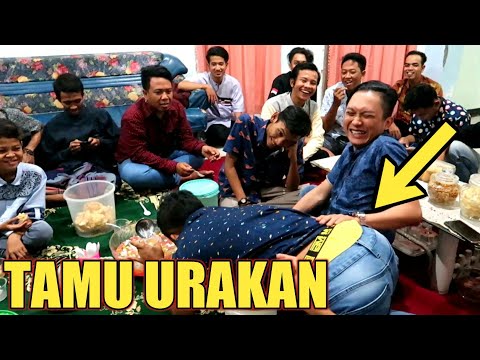 SILATURAHMI KE RUMAH WARGA TRADISI LEBARAN (Unjung-unjung Part 1)