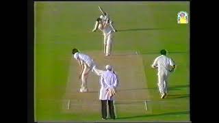 A taste of things to come in 1989. Steve Waugh cracks back-to-back sixes 3rd Texaco Cup ODI 1989