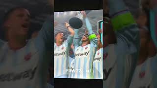 Aunque no parezca, si es FIFA 22 (2021 realmente)Nah jugar modo dt con los pibes es otra cosa 😮‍💨