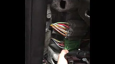 2007 XK Duckbill/dashboard Removal