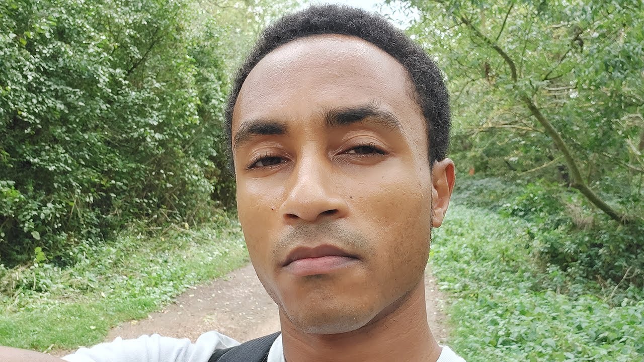 Walking Through The Aquadrome - Rickmansworth England