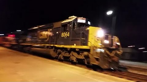 [CSXT]8064 SD40-2 & 4000 SD40-3 EFS Leads W089-17 loaded Herzog Train SB At Track Speed In Fay NC
