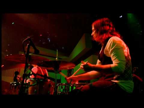 The Raconteurs - Broken Boy Soldier / Store Bought Bones (Live 11-03-06)