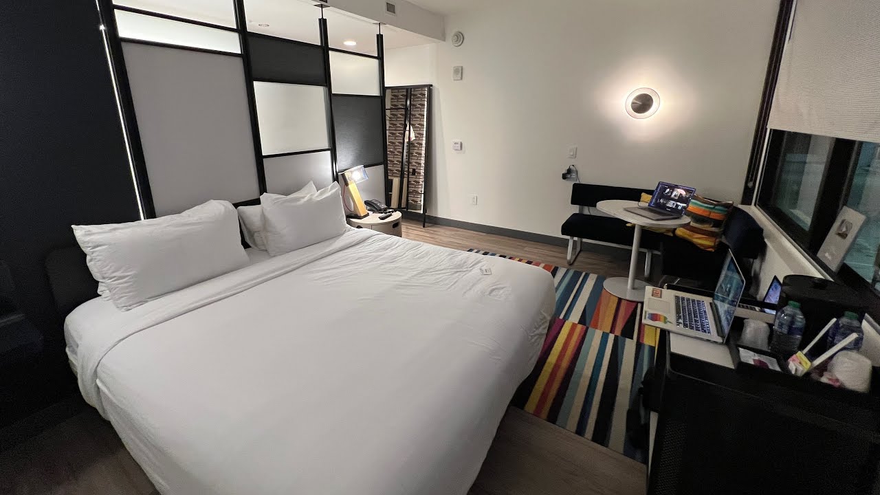 Hotel Tour: Aloft Hotel Battery Area Atlanta GA