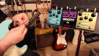 Video thumbnail of "The Edge - Giggity, Picks and Delay Sounds"