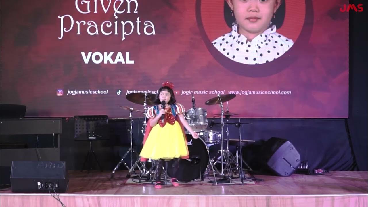Nat King Cole - L O V E | Cherryl Given Pracipta | Jogja Music School Nat King Cole - L O V E | Cherryl Given Pracipta | Jogja Music School
