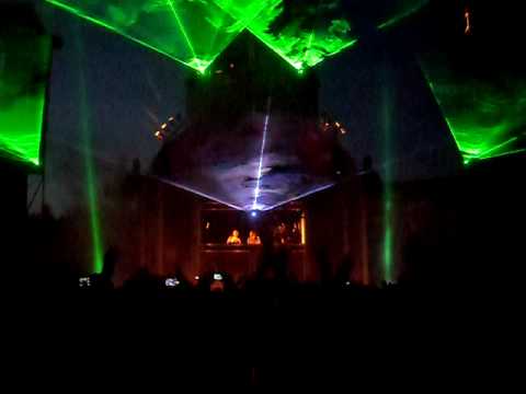 Intro Wildstylez Vs. Headhunterz @ The Qontinent 2009