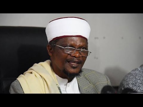 Download Sheikh Abubakar Zubeir. Mufti Mkuu Wa Tanzania. Katoa Taarifa Kwa Waislamu Wote Kuhusu Mwezi.