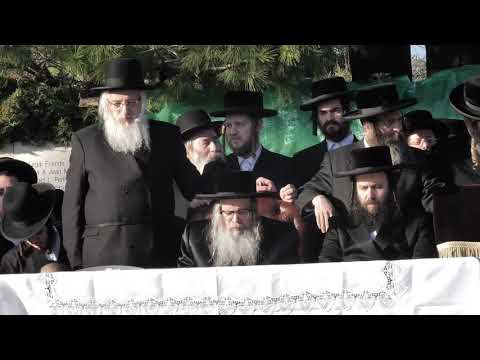 האדמו"ר מסאטמאר אצל הר הצופים מול מקום המקדש בחודש חשון תש"פ | Satmar Rebbe at Har Tzofim