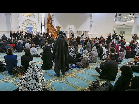 Paris Saldırıları Sonrası Müslüman Azınlık Endişeli