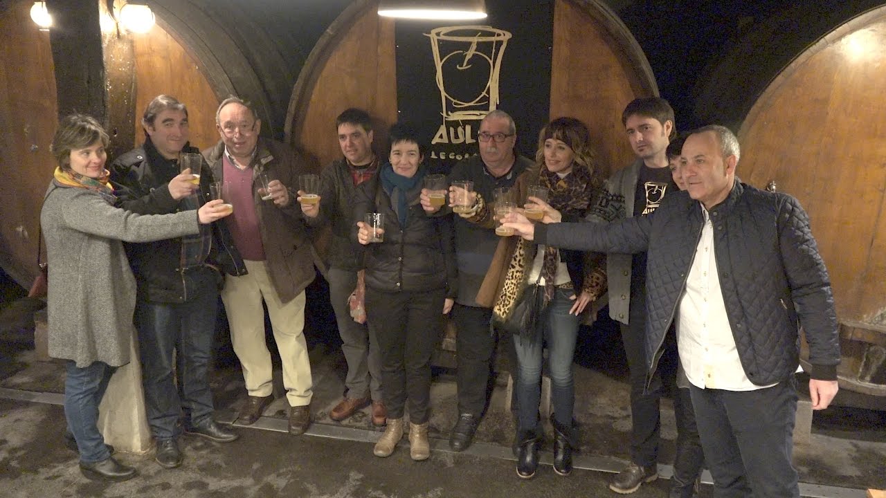 Emma Garcia aurkezleak ireki du sagardotegi garaia. 2017 urtarrila