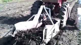 картофелекопалка на тракторе т-25(ВТЗ,Владемерец)