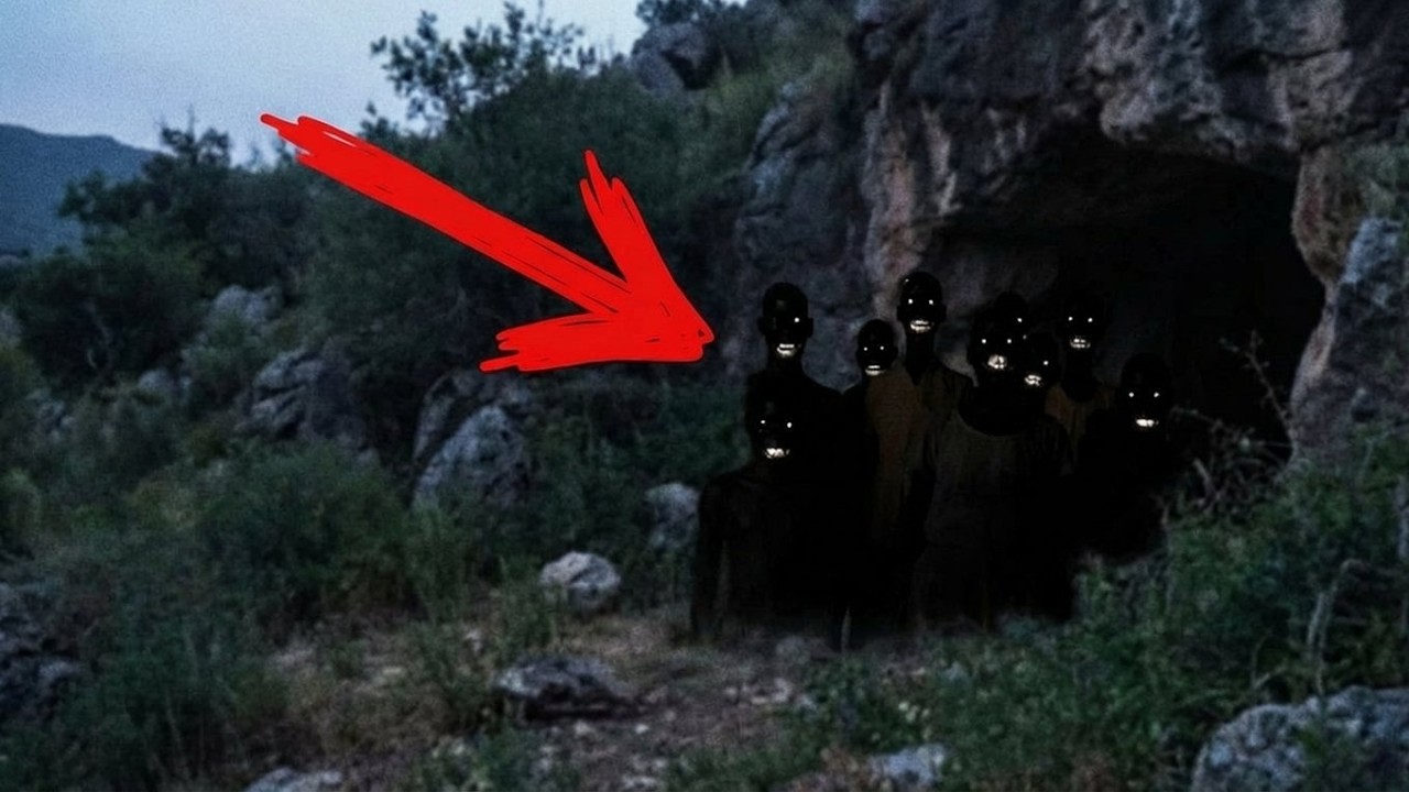 Nous Devons Parler De Cette Video ! Des Choses Mysterieuses Filmees Par Une Camera !