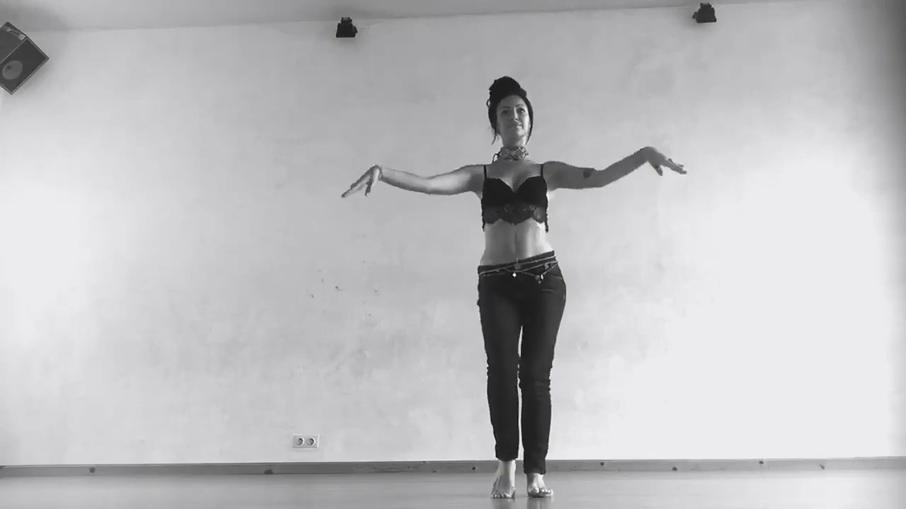 TRIBAL FUSION ROBOT // animation dance liquid popping locking waving