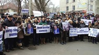 LIVE: Митинг перед зданием суда против сфабрикованного уголовного дела в отношении Ренато Усатого.