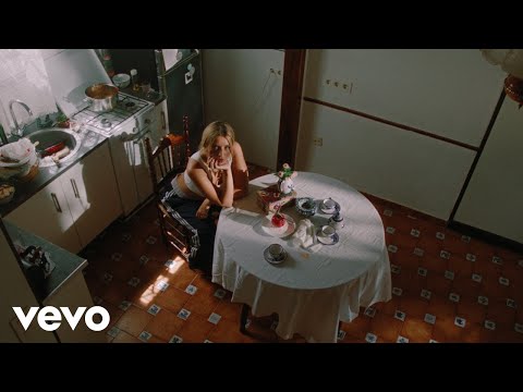 Lola Indigo, DELLAFUENTE - MALA SUERTE (Video Oficial)
