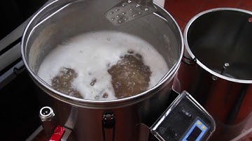 Grainfather Brewing : Rhubarb Saison Brew Day