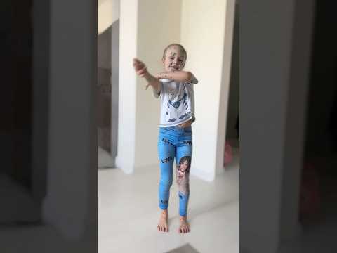 Ветрянка-тренд!!! 😀 Как не грустить пока болеешь 😜 #dance #ветрянка #лебедевавасилиса #тренды