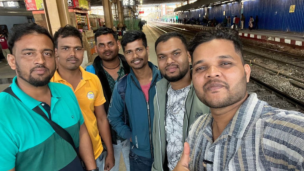 Odisha to Darjeeling tour Day -1 in train // Rajajit sahoo