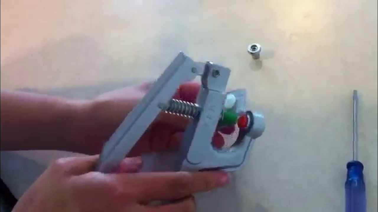 KAM Snap Pliers to REMOVE Plastic Snaps YouTube