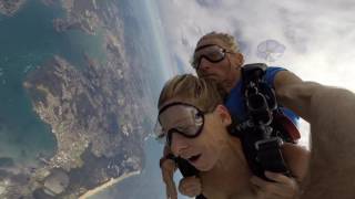 Elysa Skydive 2016