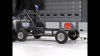 Honda lnsight crash test side