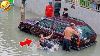 FOI AJUDAR A LAVAR O CARRO E DEU MUITO ERRADO! 😂  MELHORES VÍDEOS ENGRAÇADOS 2026 #tentenãorir